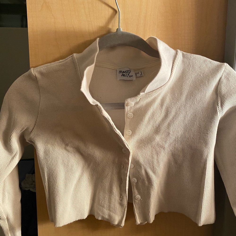 cropped long sleeve button up